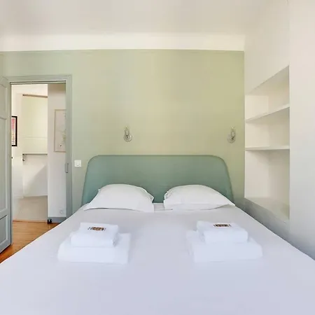 Beau T2 Avec Balcon Montmartre Apartament Paryż