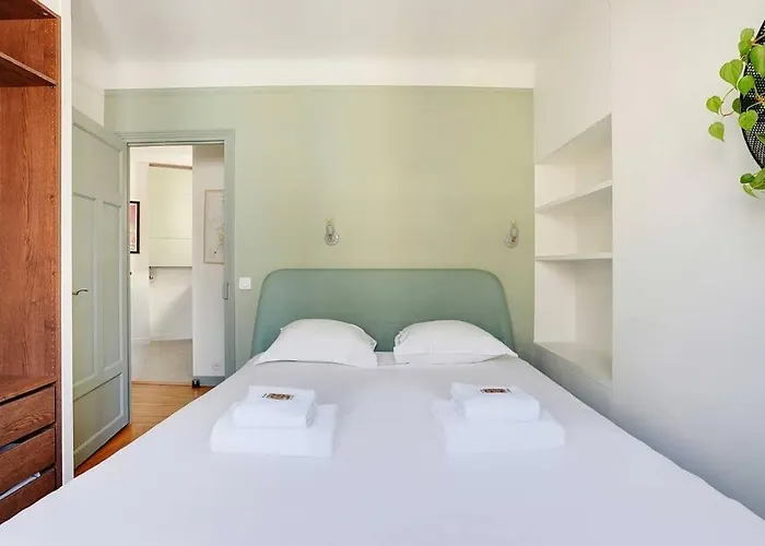 Beau T2 Avec Balcon Montmartre Apartament Paryż